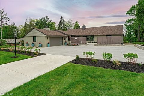 Photo of 3300 Green Road, Beachwood, OH 44122 (MLS # 5209982)