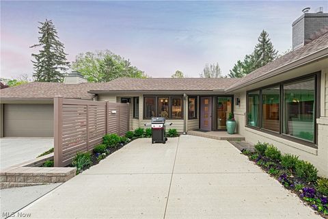 Tiny photo for 3300 Green Road, Beachwood, OH 44122 (MLS # 5209982)