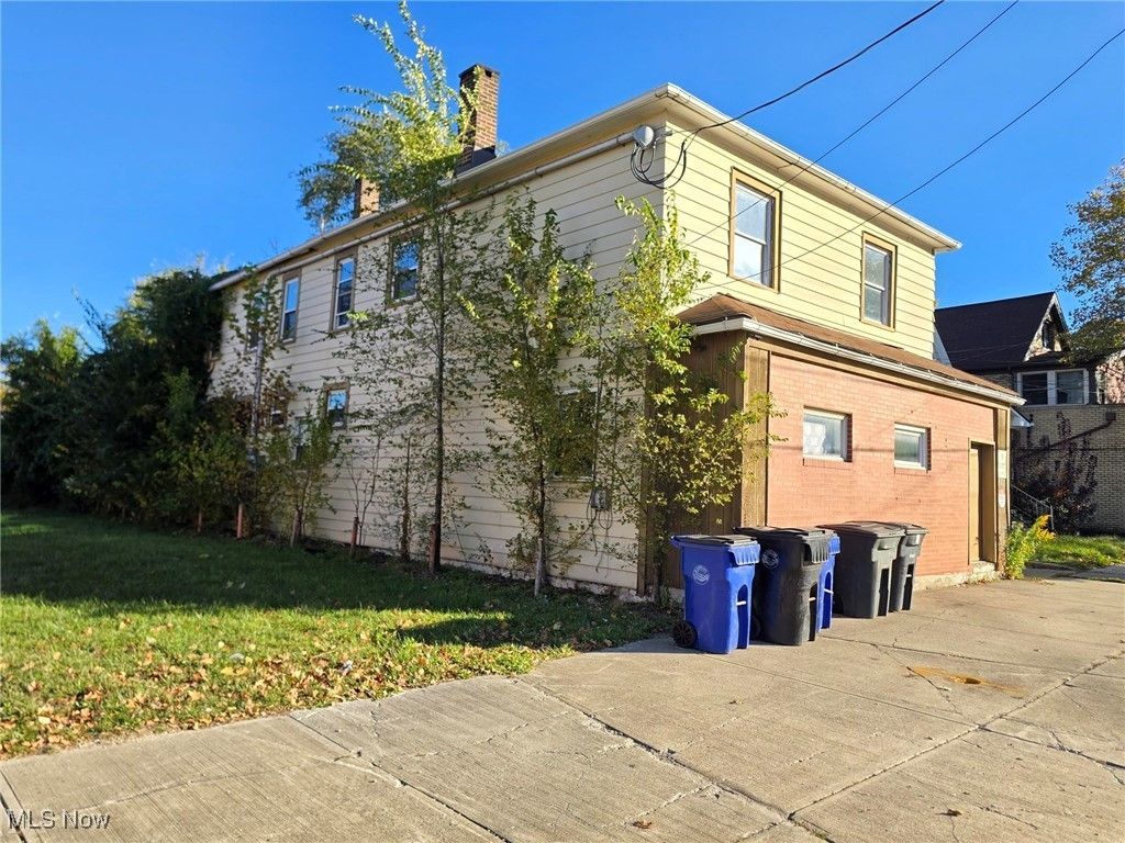 Photo of 6511 Lansing Avenue, Cleveland, OH 44105 (MLS # 5170478)