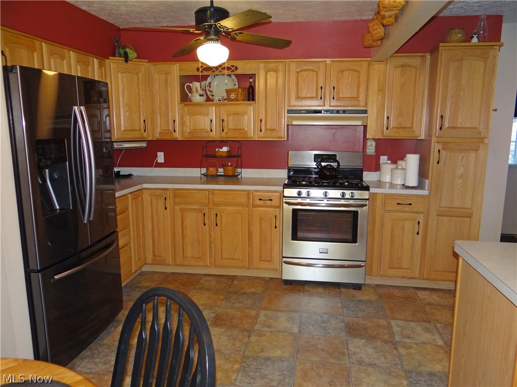 Hoy-Lo-Mae - Residential