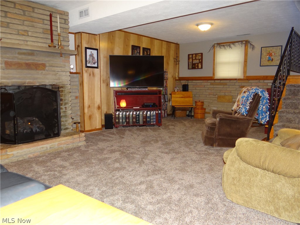 Hoy-Lo-Mae - Residential