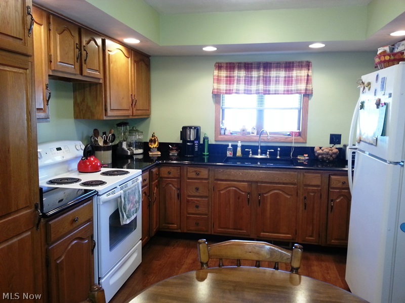 Town/Gnadenhutten - Residential