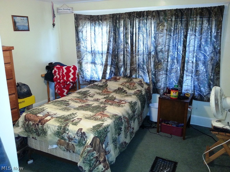 Town/Gnadenhutten - Residential