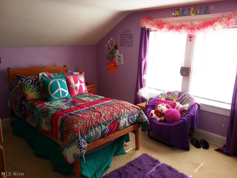 Town/Gnadenhutten - Residential