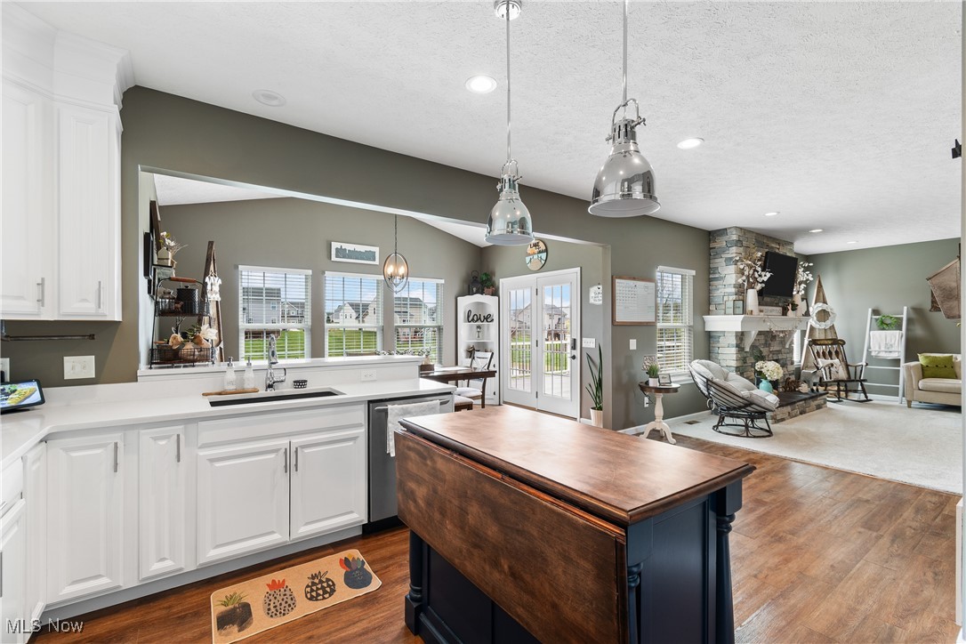 5562 Cranmer Circle, Medina, Ohio image 13