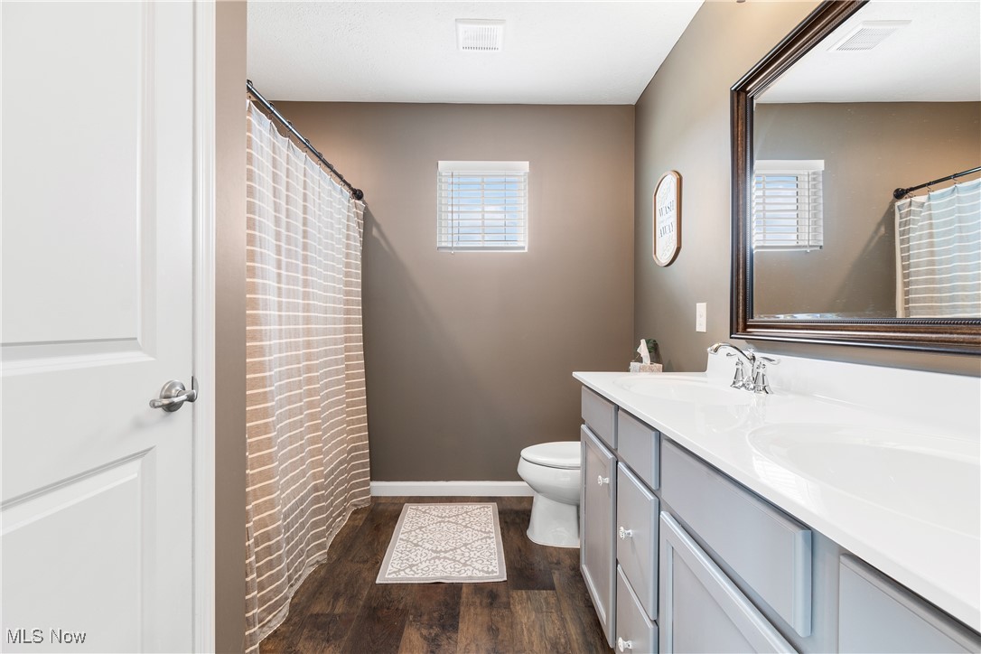 5562 Cranmer Circle, Medina, Ohio image 21