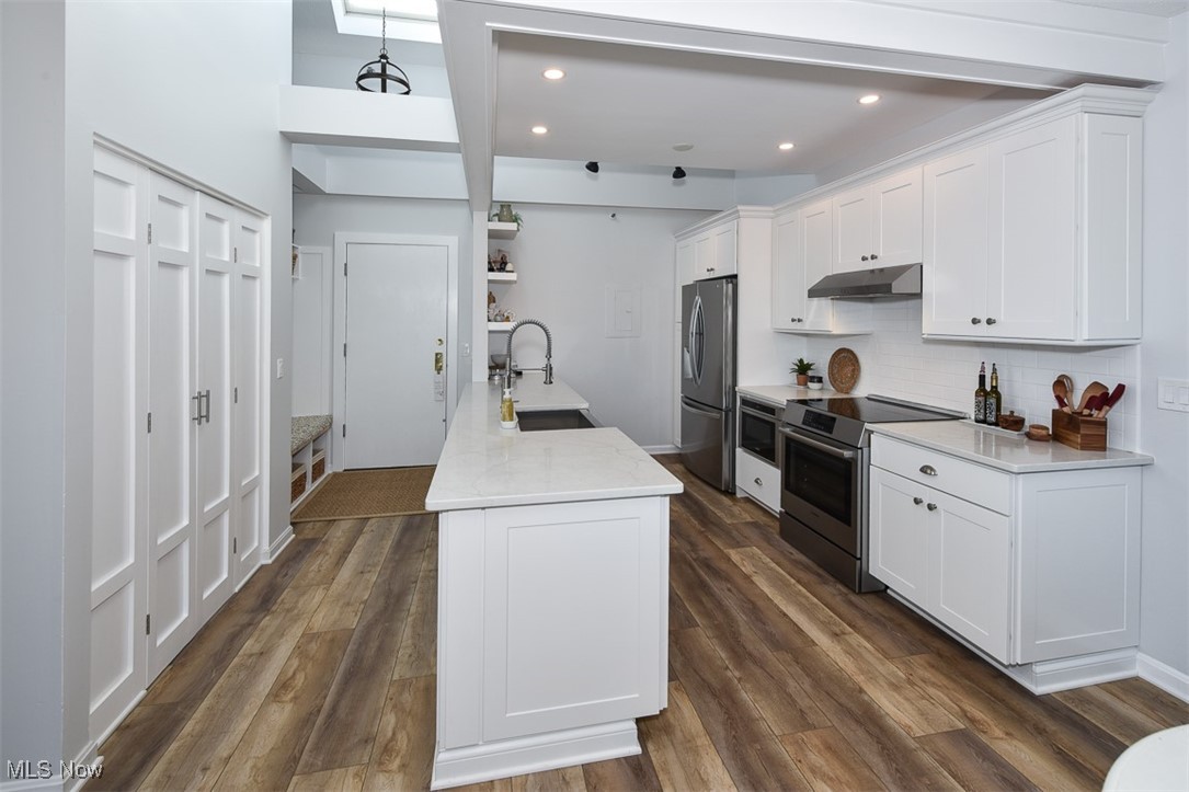 The Westlake Condomniums - Residential