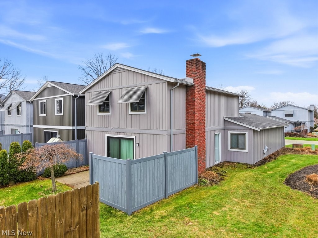 Co-Moor Twnhse Idlewood S Condo - Residential