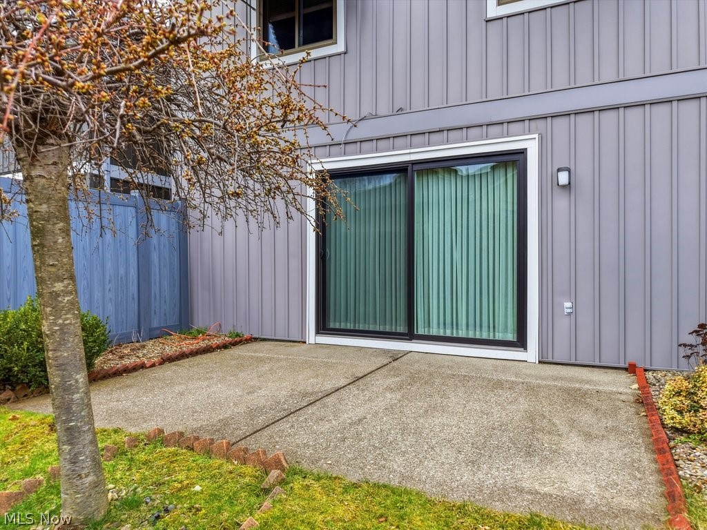 Co-Moor Twnhse Idlewood S Condo - Residential