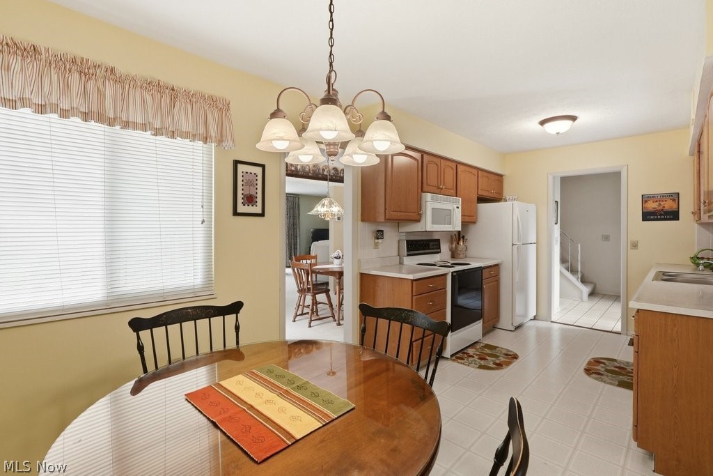 Co-Moor Twnhse Idlewood S Condo - Residential