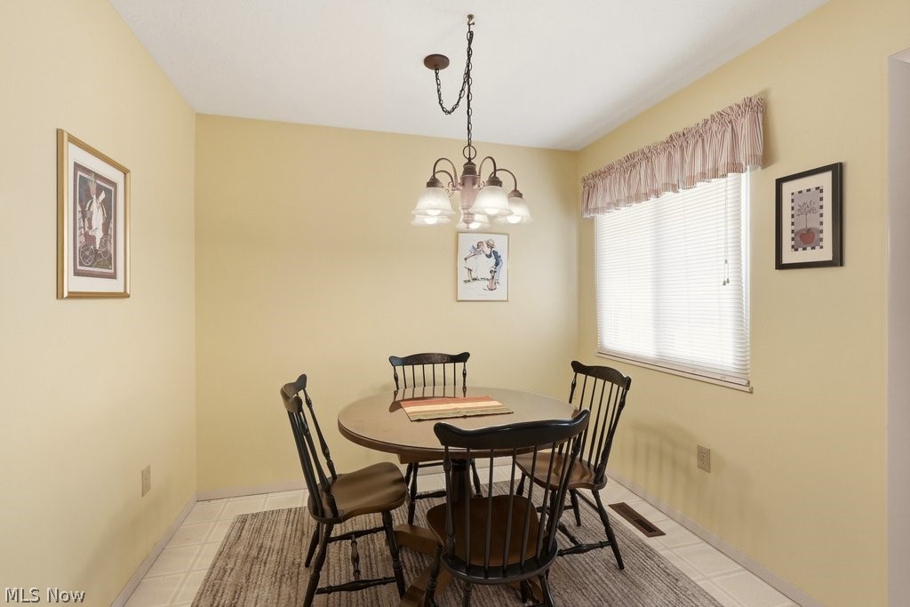 Co-Moor Twnhse Idlewood S Condo - Residential