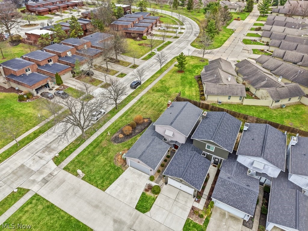 Co-Moor Twnhse Idlewood S Condo - Residential