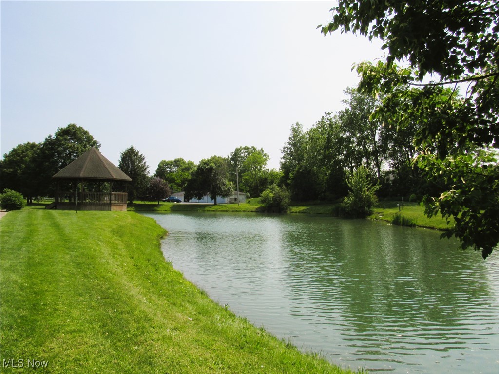 23002 Chandlers Lane #101, Olmsted Falls, Ohio image 12