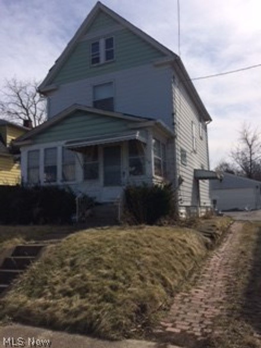 LOOK... A Great Investment Opportunity! Want to Increase your Investment Portfolio? Then Look no further! This 2 Story Home has 3 Bedrooms, Dining room, Sun Room, Full Basement and 2 Car Garage! Call Now For Complete Details & Showing Appointment!