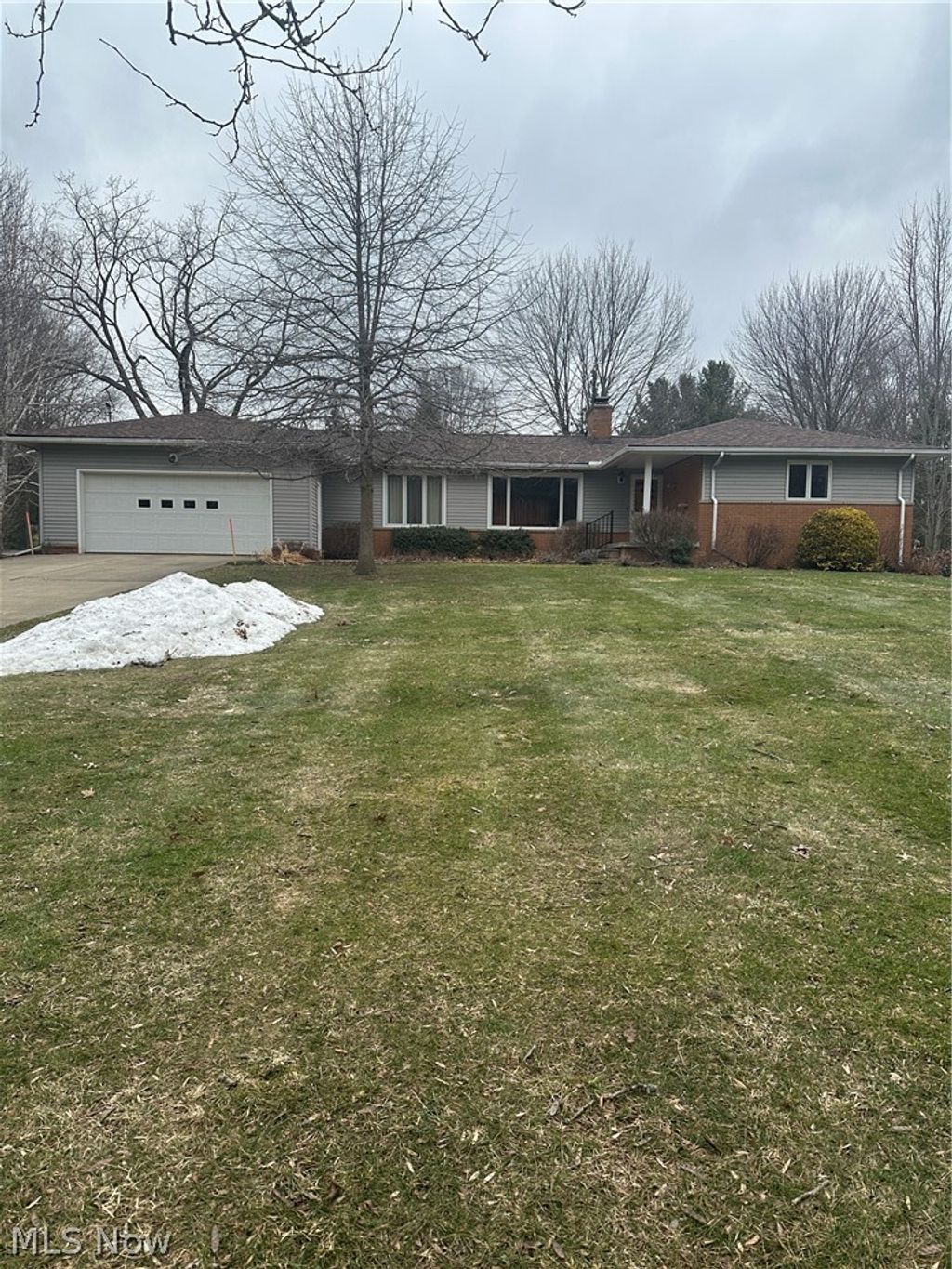 Photo of 165 Paradise Road, Painesville Township, OH 44077 (MLS # 5188336)