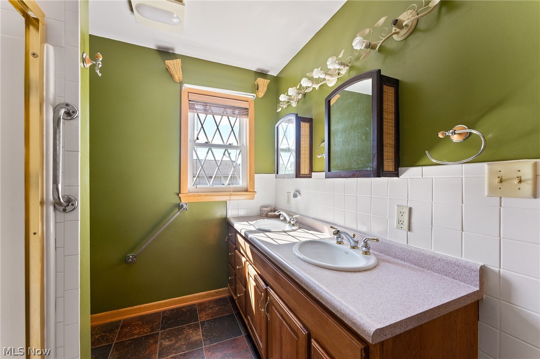 Edward Lane - Residential