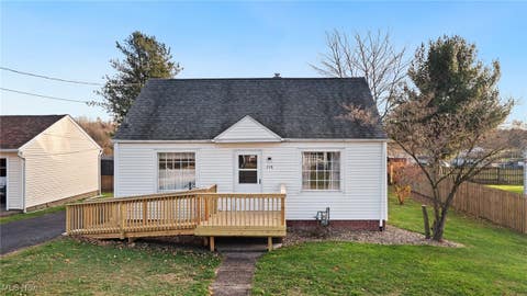 Photo for 238 Liberty Street E