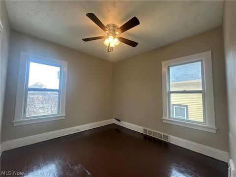 Tiny photo for 487 E 149th Street #up, Cleveland, OH 44110 (MLS # 5190483)