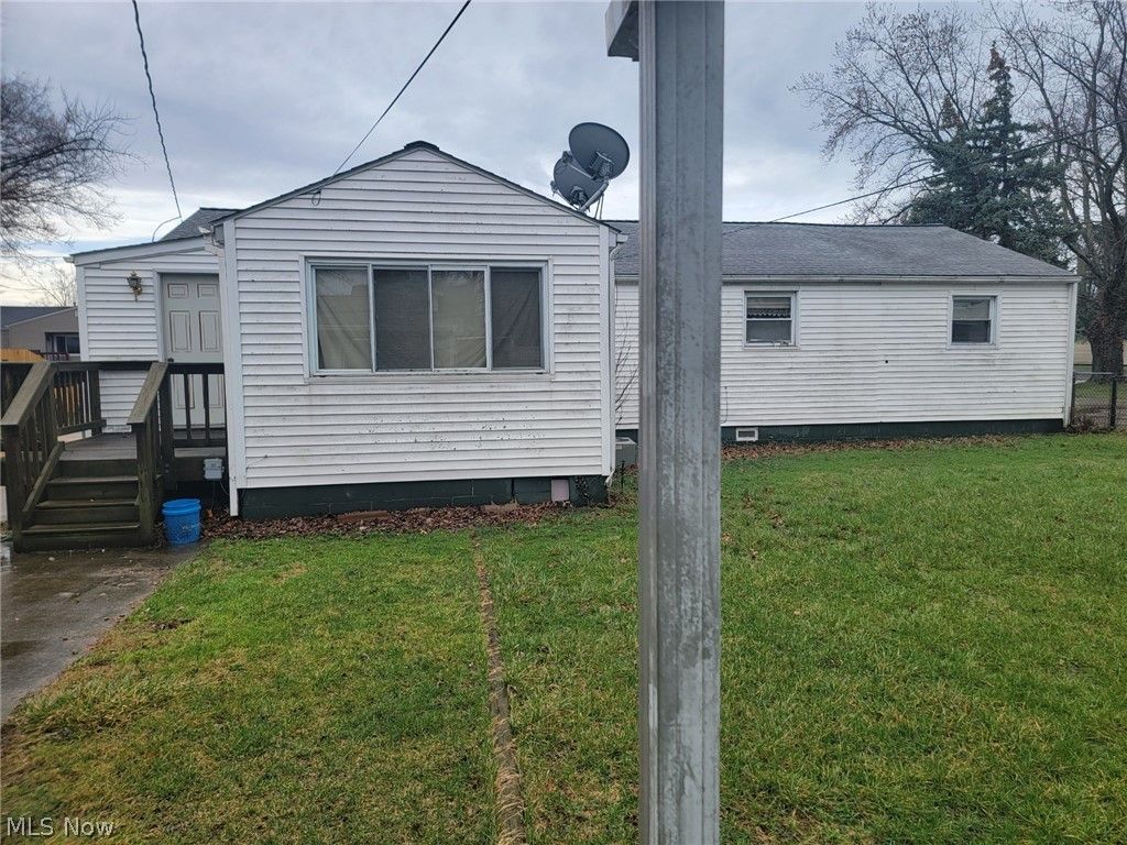 Photo of 531 E 331st Street, Eastlake, OH 44095 (MLS # 5195447)