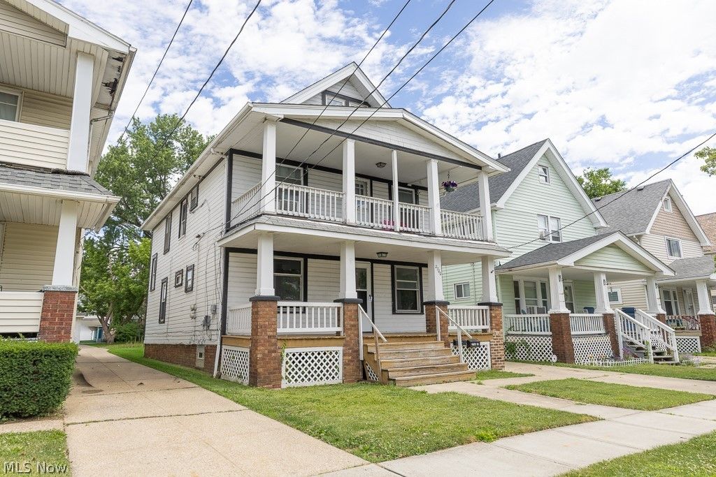 Photo of 2700 Montclair Avenue, Cleveland, OH 44109 (MLS # 5218876)