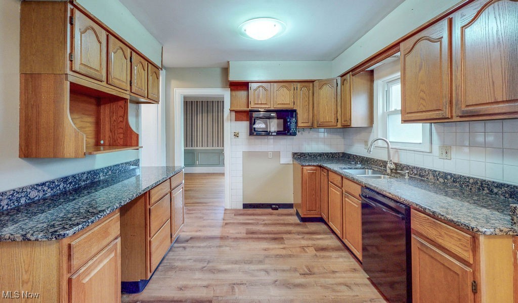 3221 Killian Road, Uniontown, Ohio image 12
