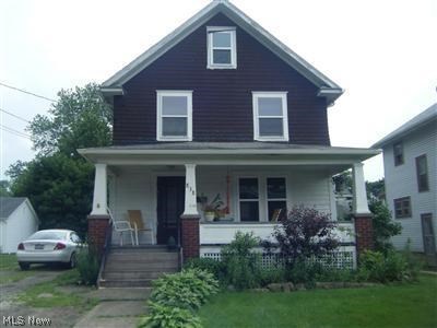 Updated House available and ready to move in! This home boasts a cute eat in kitchen, large formal dining room, spacious living room
with a decorative fireplace and a great front porch to watch the world go by! The home also features a remodeled bath, fresh, neutral
paint, and newer carpet. Replacement windows throughout. Finished attic space could be a great play room! Great bedroom and closet
sizes. Just minutes down the road from all of the great new entertainment, restaurants, and shopping available at Portage Crossing!
$35 application fee per person. we run credit, criminal and eviction history. Income verification required