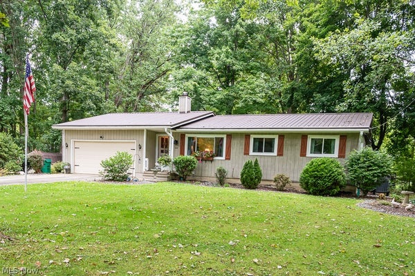 600 ORIOLE DR, ROAMING SHORES, OH 44084 - Image 6379a2703fe09ab44b072edc97ab4821/2561489042