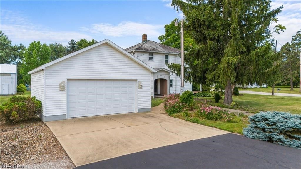 Photo of 26479 State Route 58, Wellington, OH 44090 (MLS # 5188679)