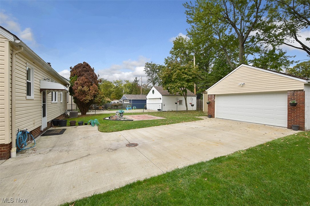Kleinman Realty Co Briar Cliff - Residential
