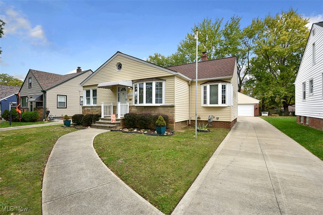 Kleinman Realty Co Briar Cliff - Residential
