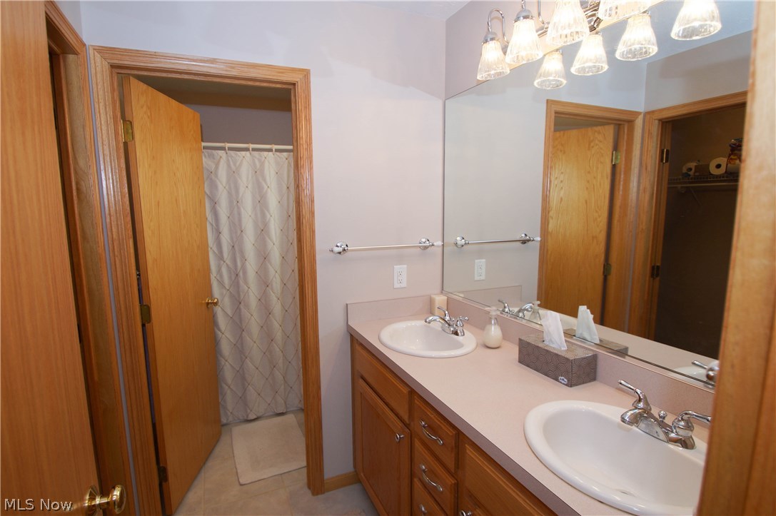Vista Ridge Condos/Medina County - Residential