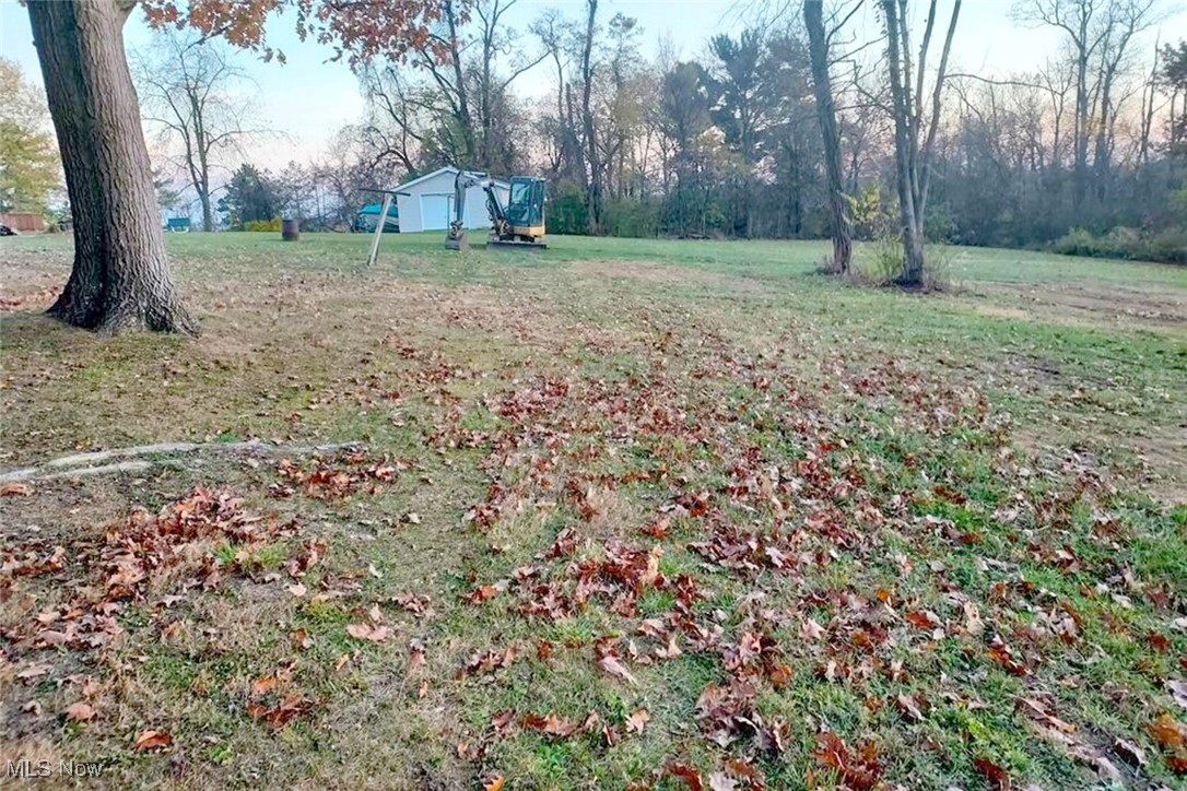 Dorian Heights - Land