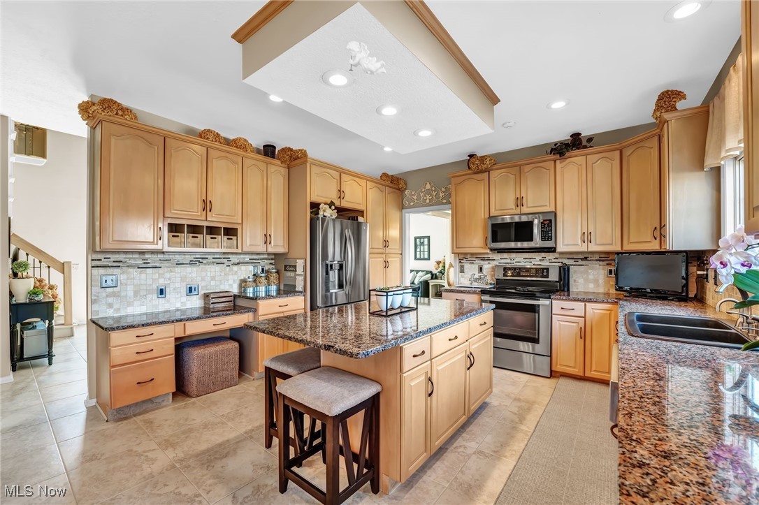 1343 Vermillion Drive, New Franklin, Ohio image 4