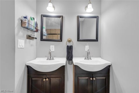 Tiny photo for 33932 Roberts Road, Eastlake, OH 44095 (MLS # 5209163)