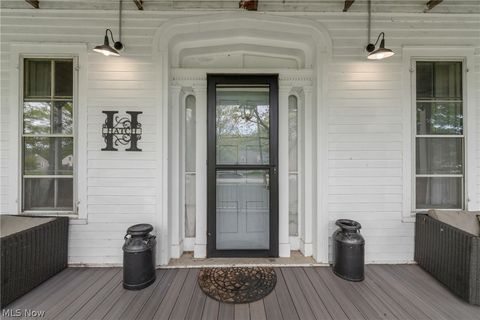 Tiny photo for 33932 Roberts Road, Eastlake, OH 44095 (MLS # 5209163)