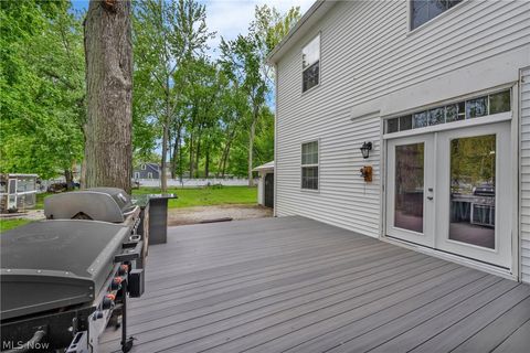 Tiny photo for 33932 Roberts Road, Eastlake, OH 44095 (MLS # 5209163)