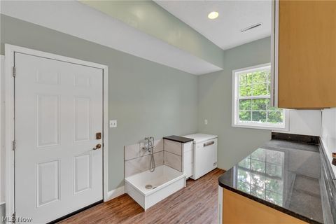 Tiny photo for 33932 Roberts Road, Eastlake, OH 44095 (MLS # 5209163)