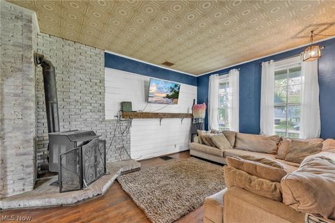 Tiny photo for 33932 Roberts Road, Eastlake, OH 44095 (MLS # 5209163)