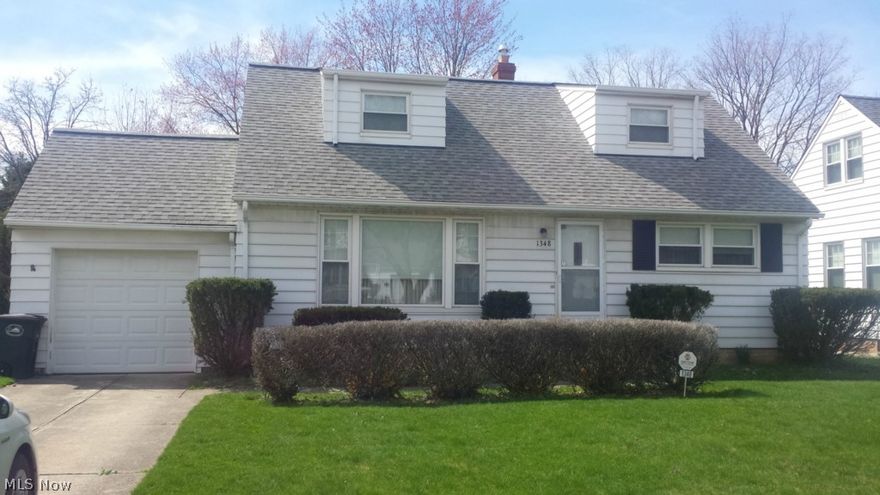 Nice cape cod home in a great location. This home features 3 bedroom, a sunroom, central air, and a full basement! Set up a showing today!