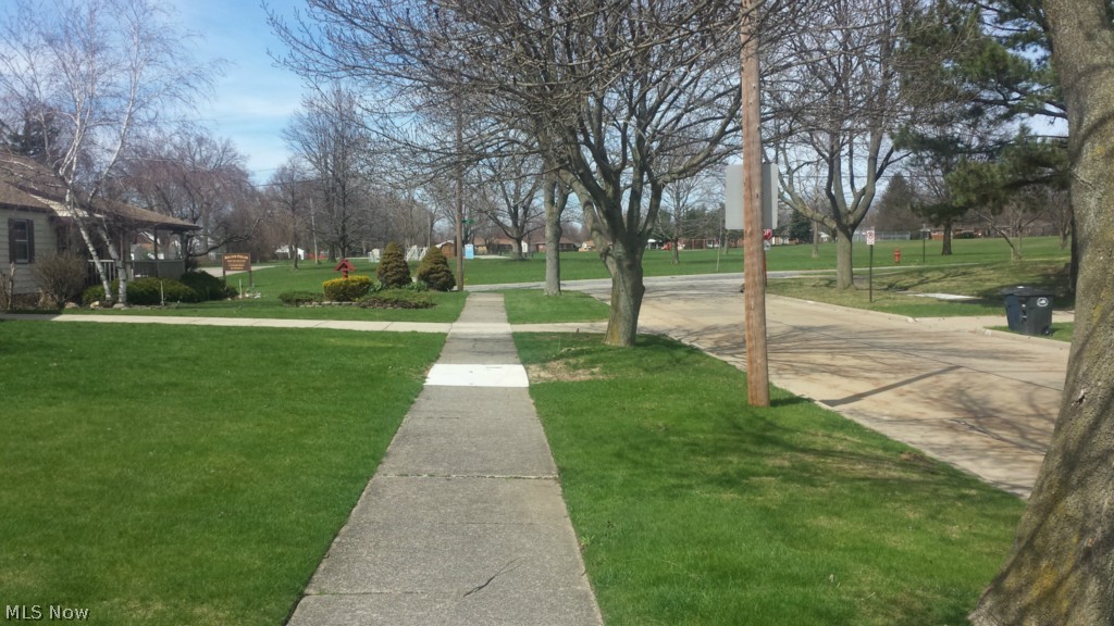 Lyndhurst Mdws 04 - Residential