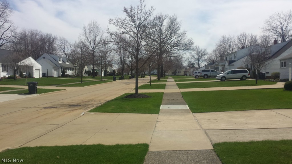 Lyndhurst Mdws 04 - Residential