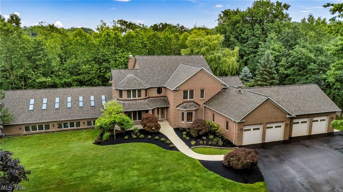 7282 Pinehill Road