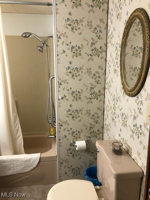 Colonial Villa - Residential