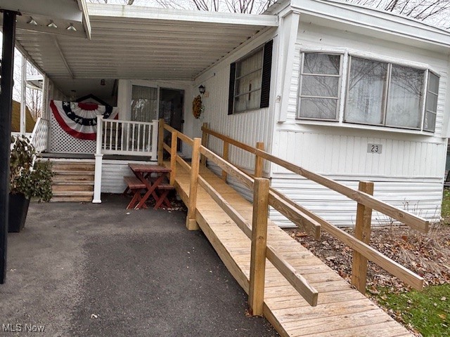 Colonial Villa - Residential