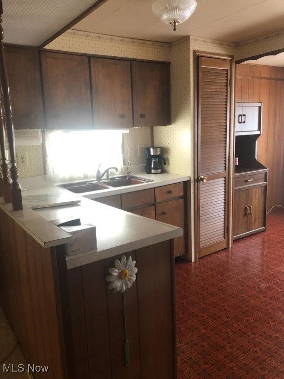 Colonial Villa - Residential