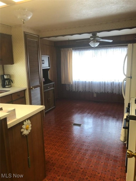 Colonial Villa - Residential