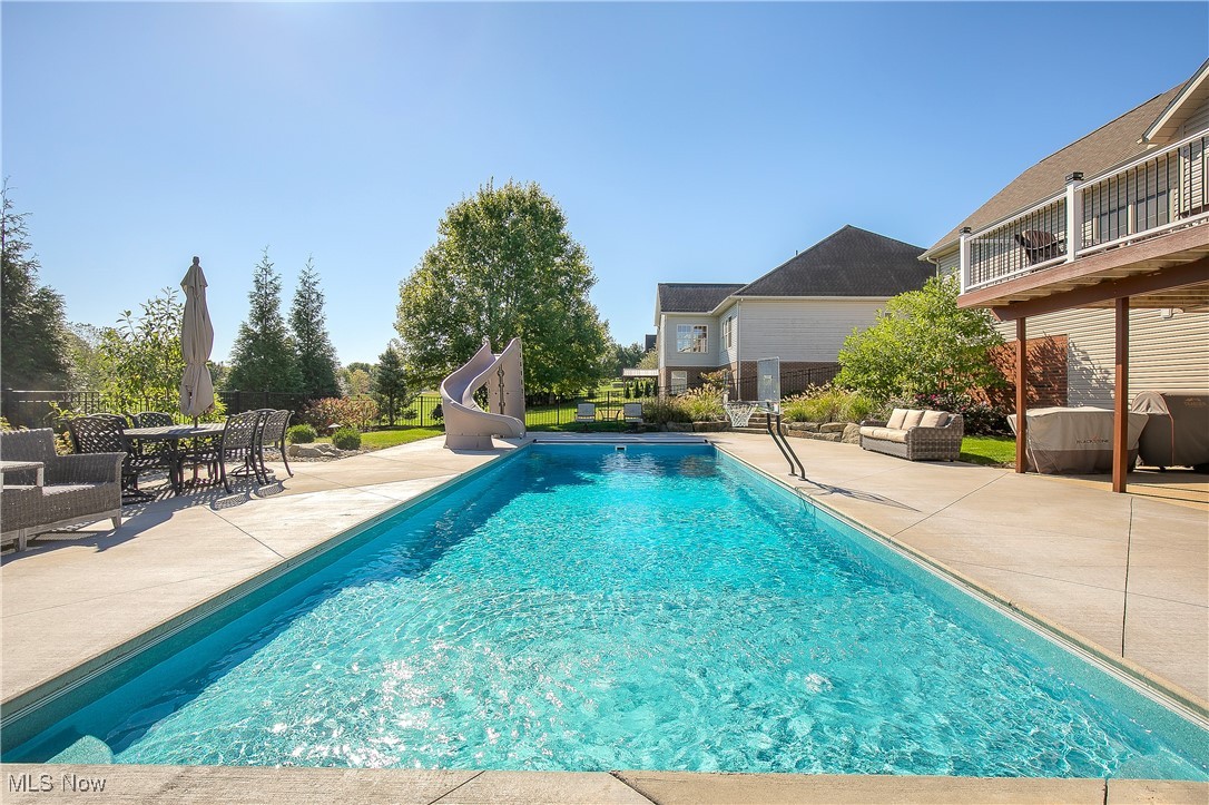 Rolling Green 01 - Residential