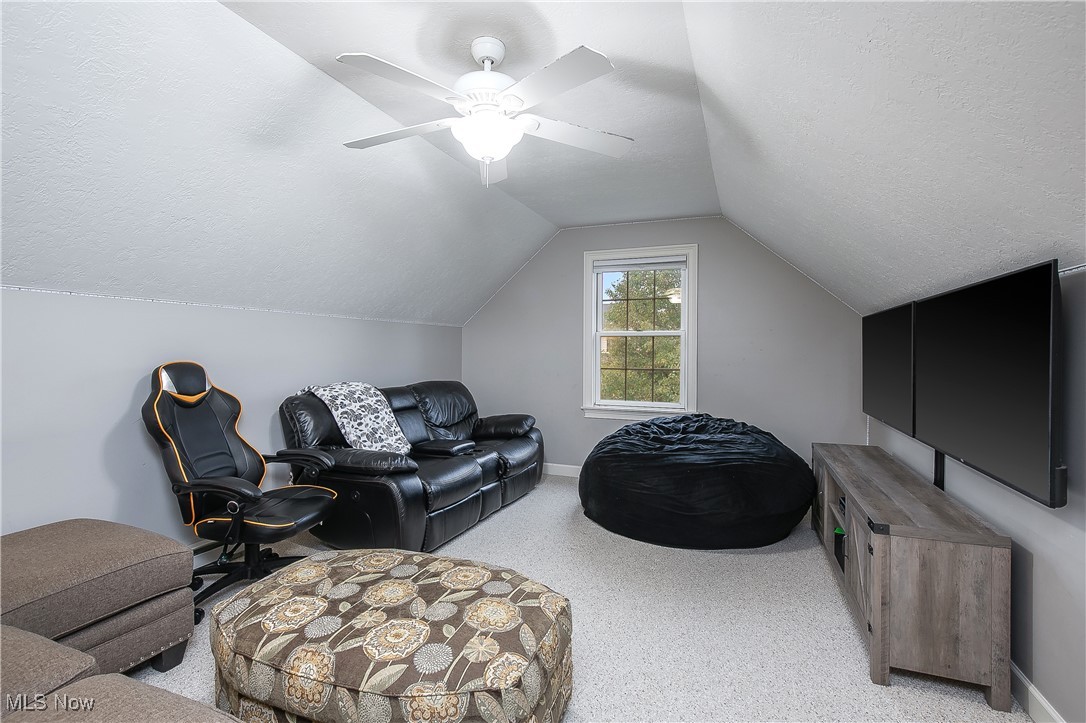 Rolling Green 01 - Residential