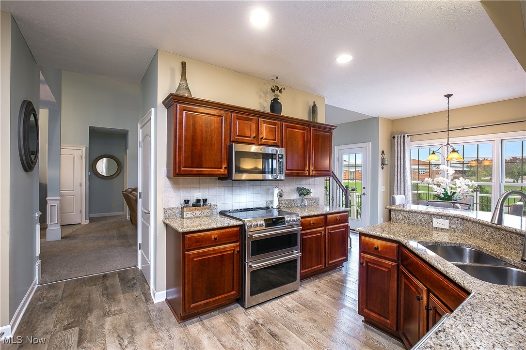 Rolling Green 01 - Residential