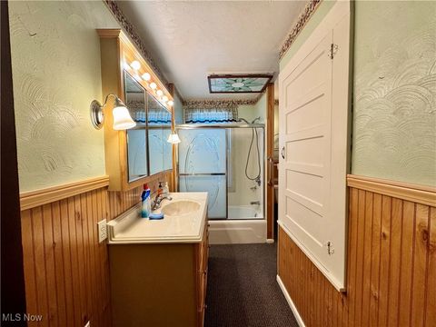 Tiny photo for 295 E Martin Street, East Palestine, OH 44413 (MLS # 5156497)